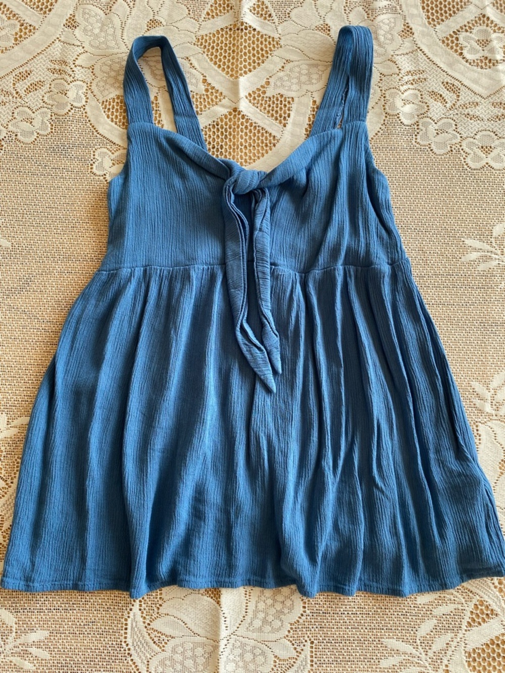 Sleeveless Blue Tie-Front Crinkle Camisole